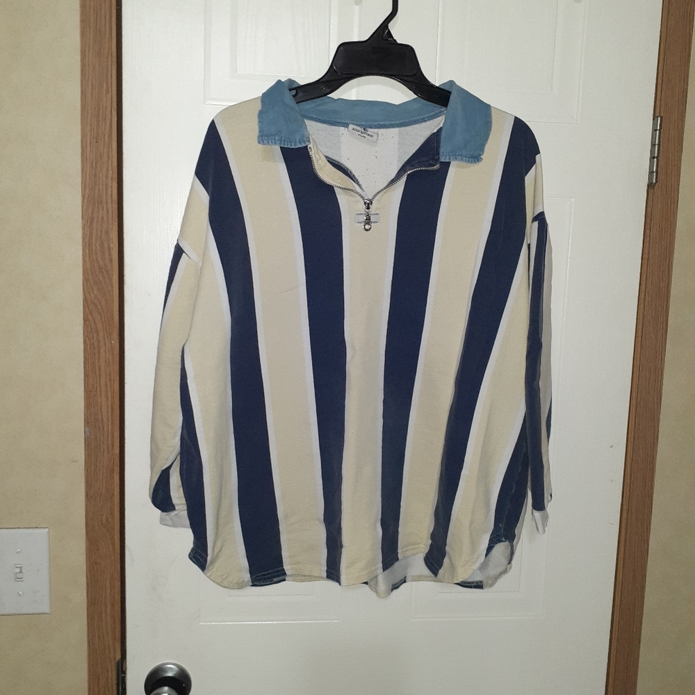 Action Sportswear long sleeved shirt